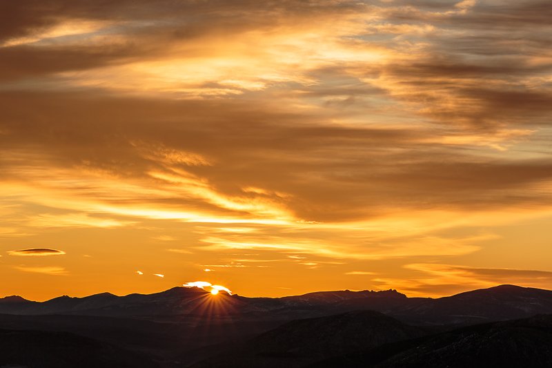El Sol me da los buenos días