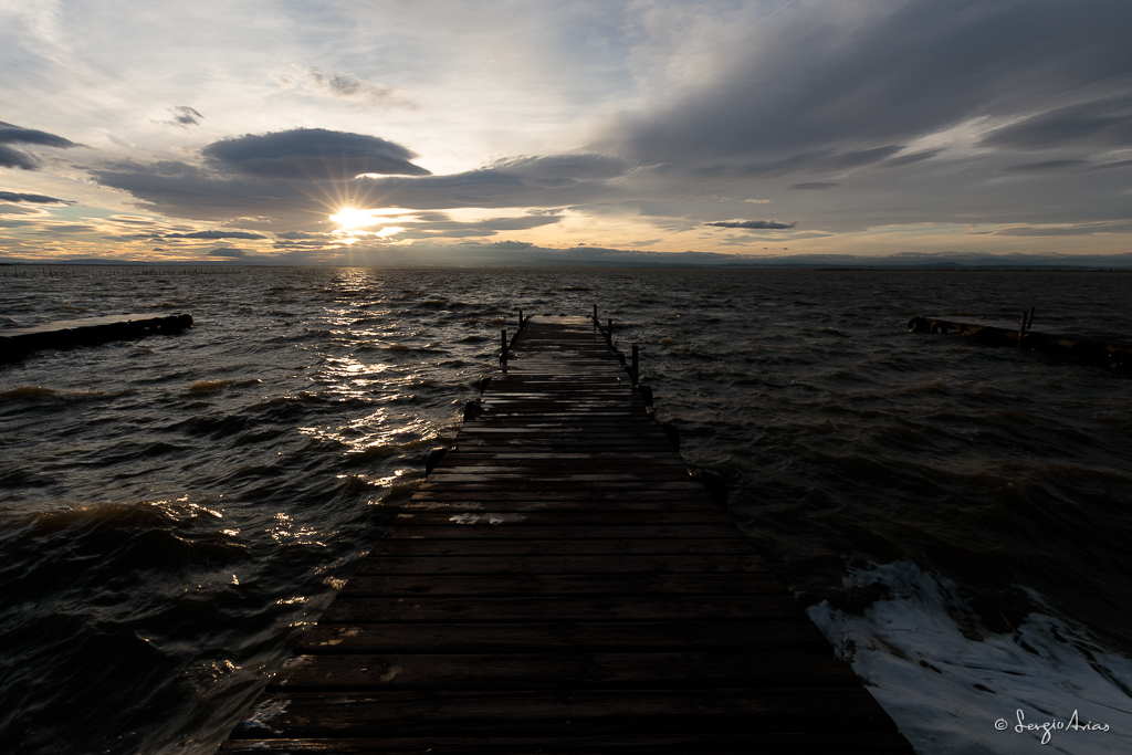 Para ver la diferencia, no sólo es interesante ver la foto resultante sino también los parámetros con los que tomé cada foto. En este caso, la foto sin filtros se hizo con f/14, 1/50s, ISO 100