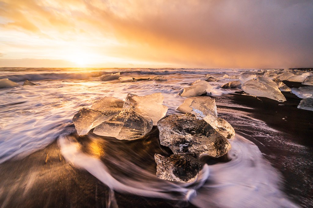Lee más sobre el artículo La playa de los diamantes: una de las joyas de Islandia