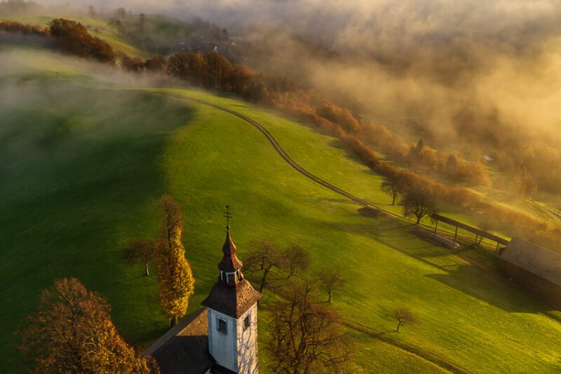 Amanecer en Eslovenia